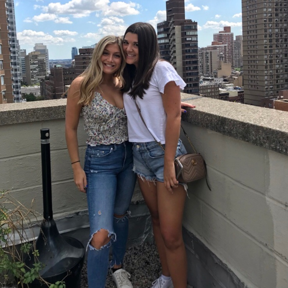 Meet your Posher, Emily